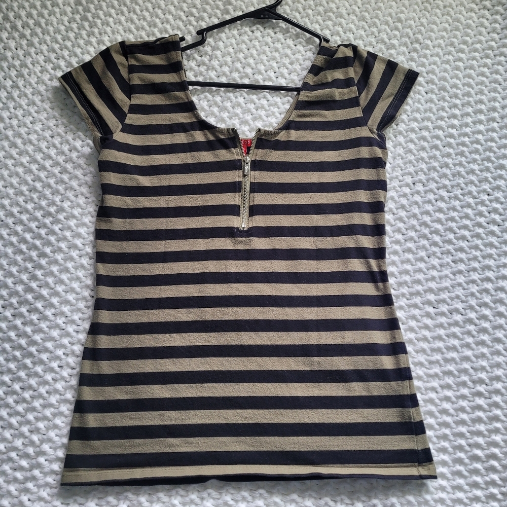 Guess Shirt  Women's Size XL Green/ Black Striped  Short Sleeve W/zipper